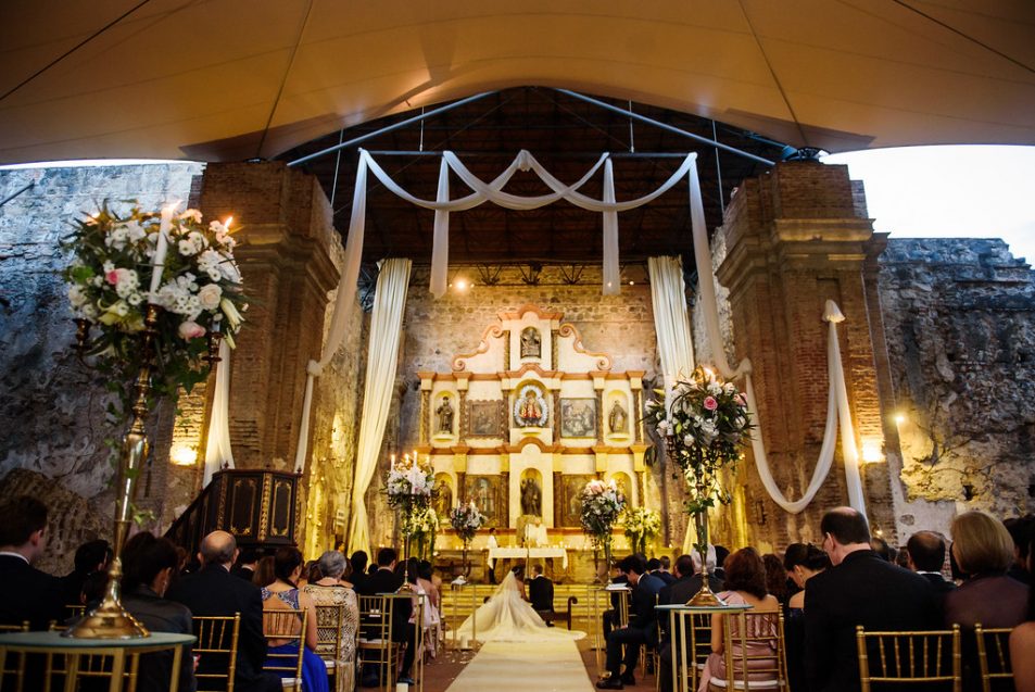 Cathedral Wedding in Antigua Guatemala at Casa Santo Domingo