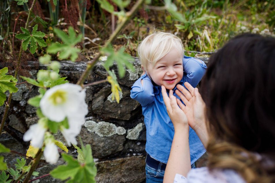 Victoria Candid Natural Family Portraits in Photojournalism Style / Victoria BC Photographer