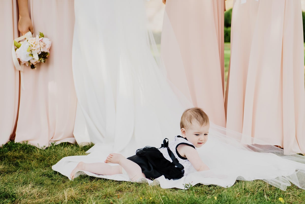 Wedding with a baby in Parksville