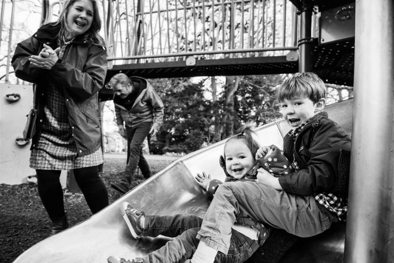 Family candid lifestyle portraits Beacon Hill Park Victoria BC - Photography by FunkyTown Victoria